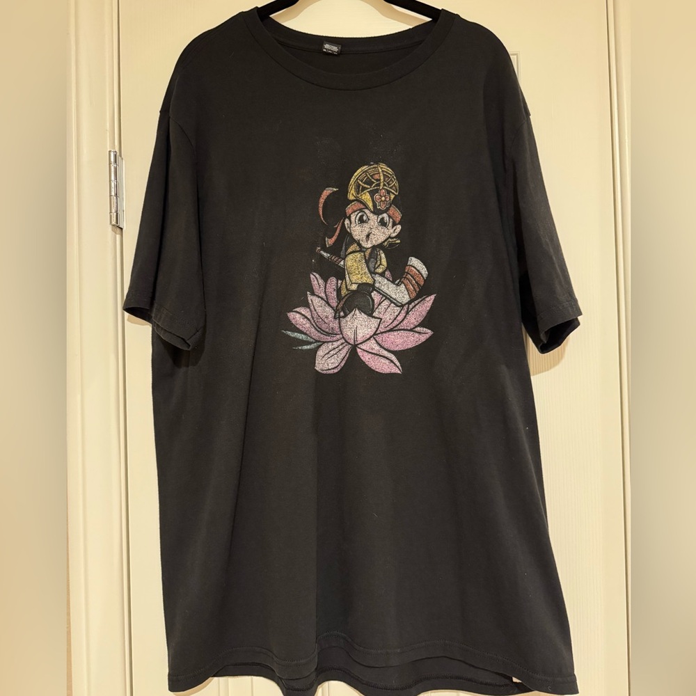 Men’s 2XL Vegas Golden Knights T-Shirt